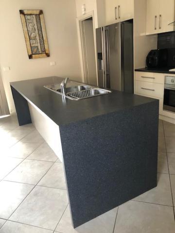 Central Executive 3Br Townhouse 50M To Dean Street البوري المظهر الخارجي الصورة